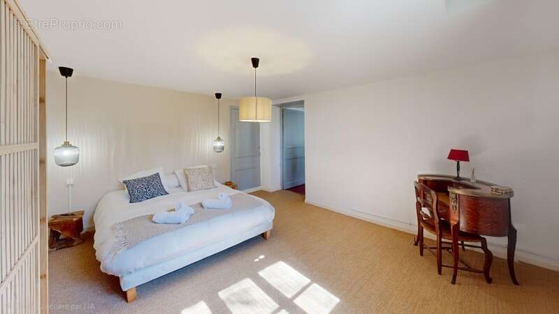 Maison à NEGREPELISSE