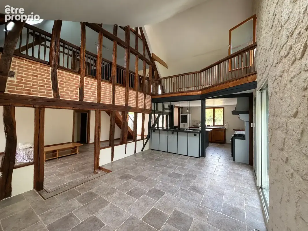 Maison habitable de suite, carport, garage, jardin - situation au calme - photo 3