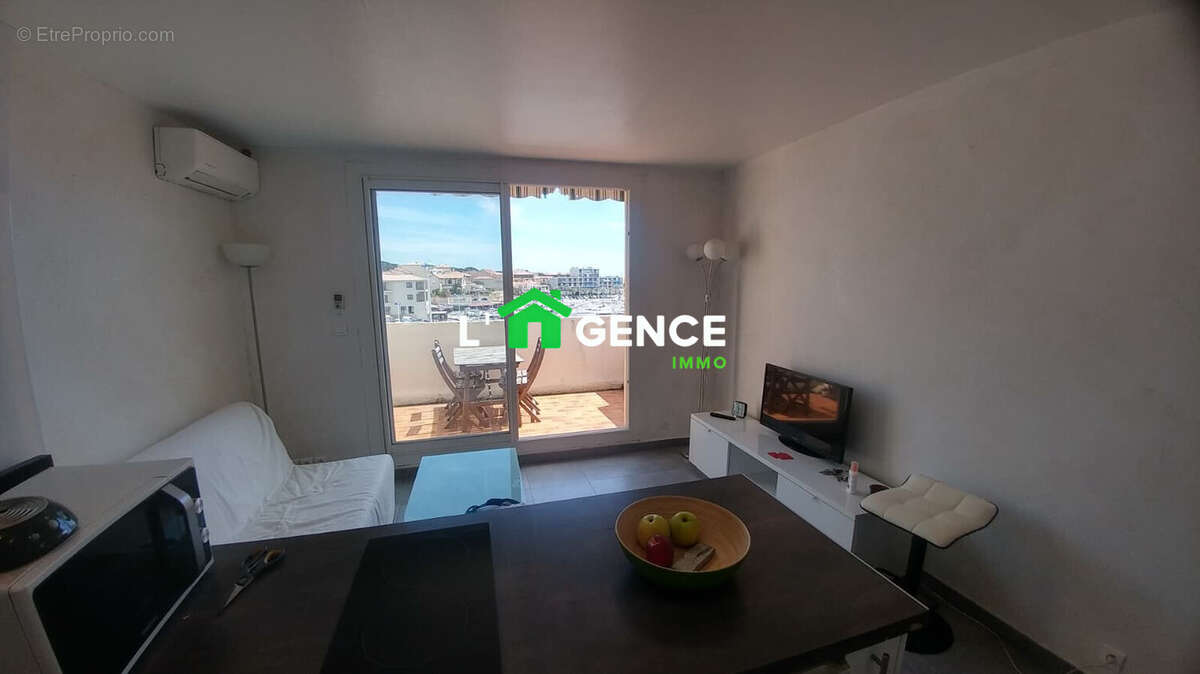 Appartement à SAUSSET-LES-PINS