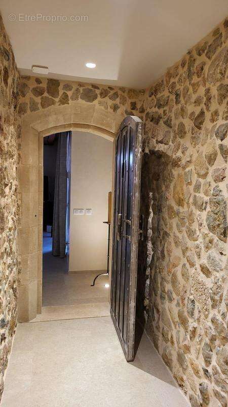 Terrain à TOURRETTES