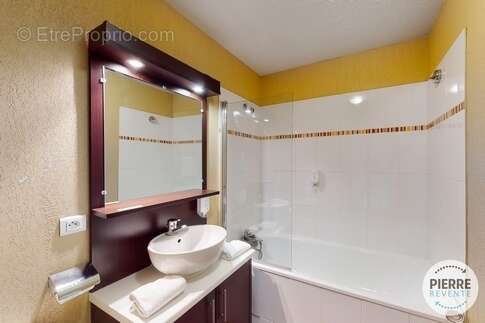 Appartement à SIX-FOURS-LES-PLAGES