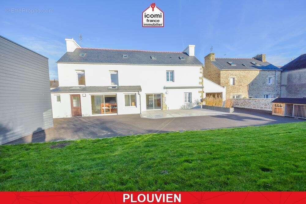 Maison à PLOUVIEN