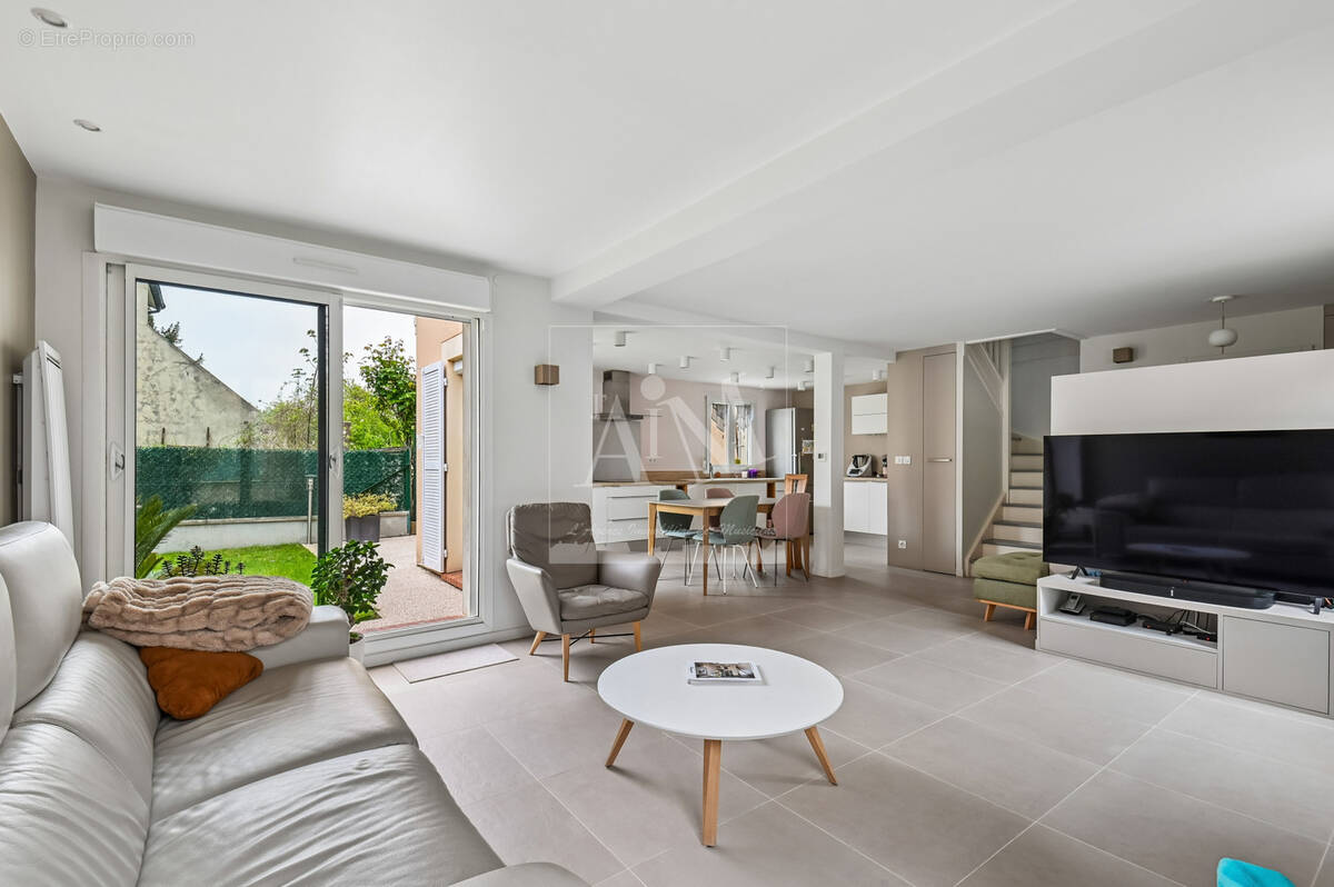 Maison à NANTERRE