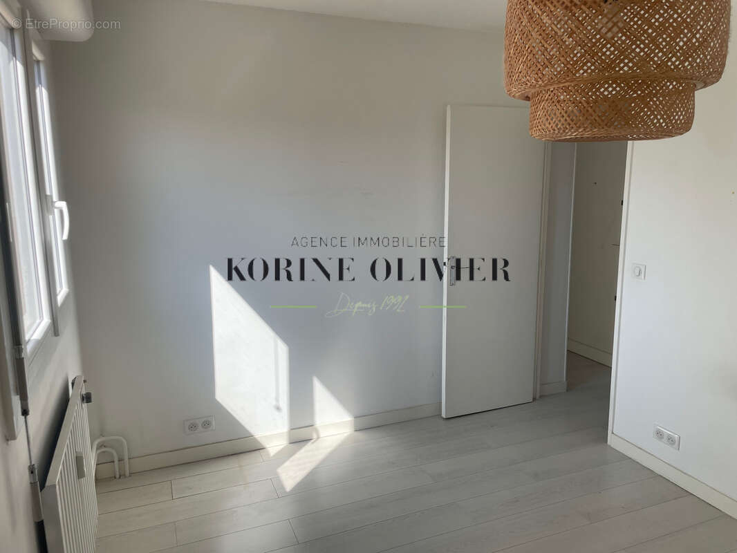 Appartement à VENELLES