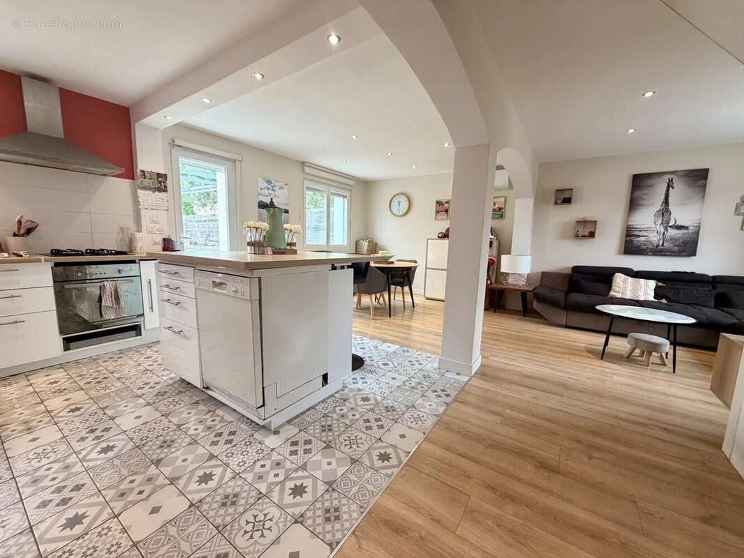 Montgiscard, villa T5 avec terrain de 500m2 - photo 4