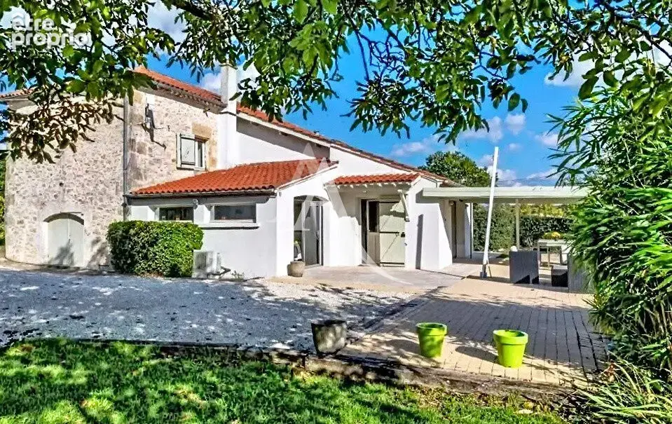 Jolie propriété en pierres en campagne - photo 4