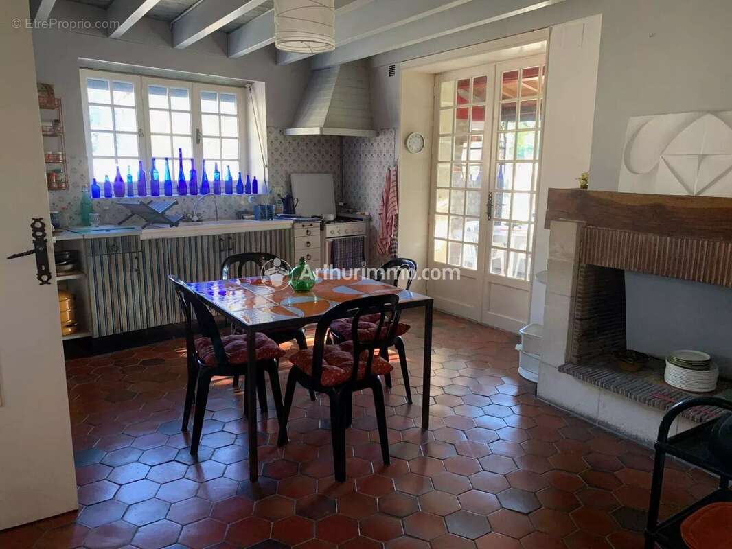 Maison à SAINT-SEVERIN-SUR-BOUTONNE