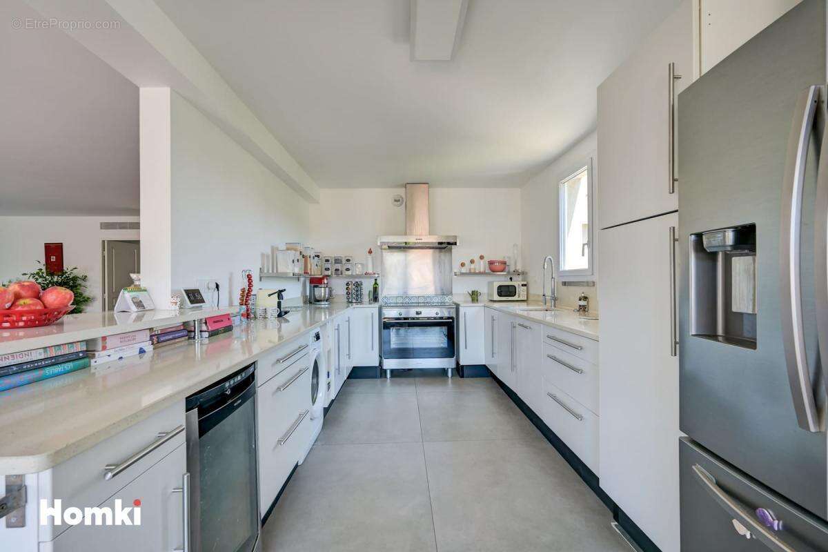 Appartement à MARSEILLE-9E