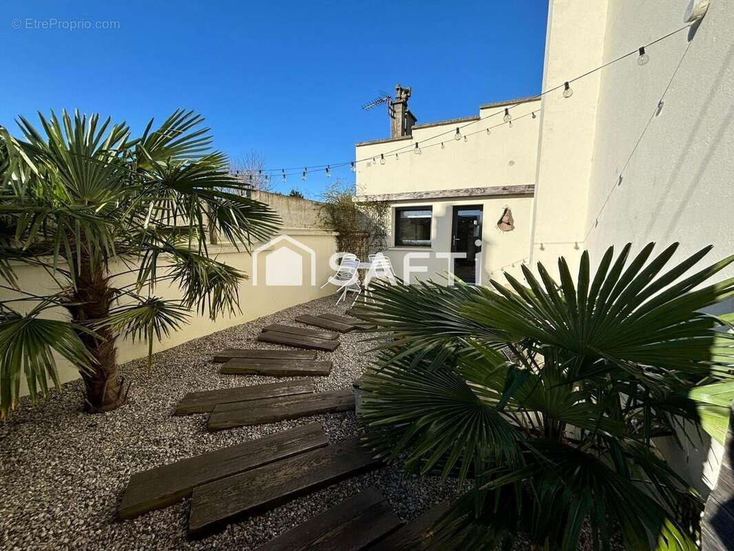 Photo 2 - Maison à LA CAPELLE-LES-BOULOGNE
