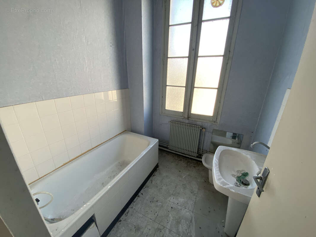 Appartement à CHALAIS