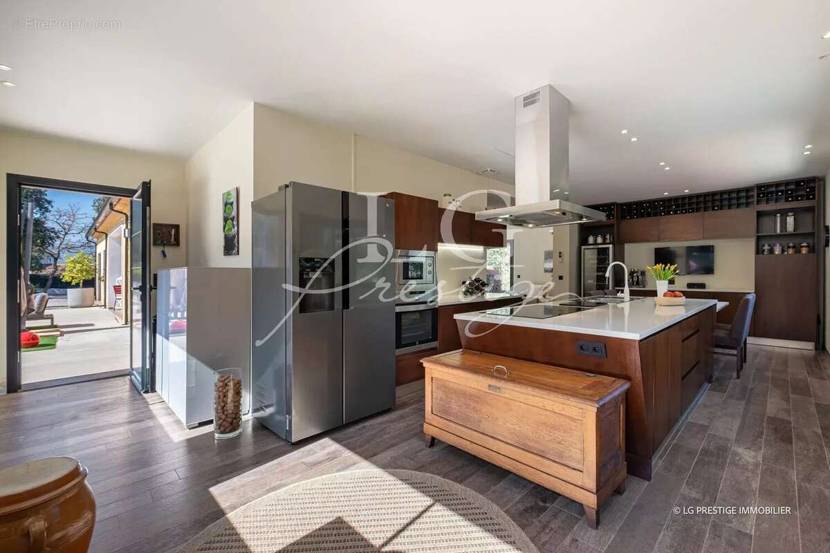 Maison à MONTAUROUX