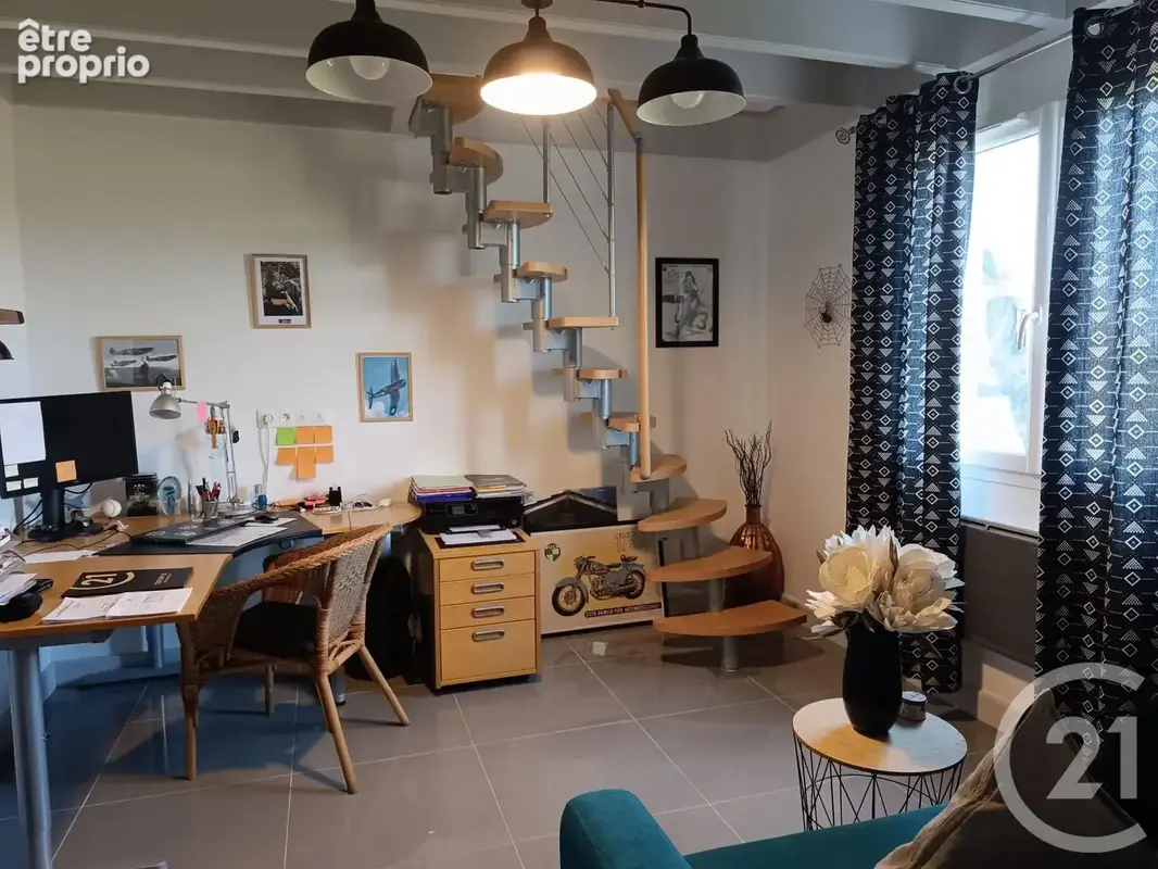 Maison 144 m² à Bayas  - photo 8
