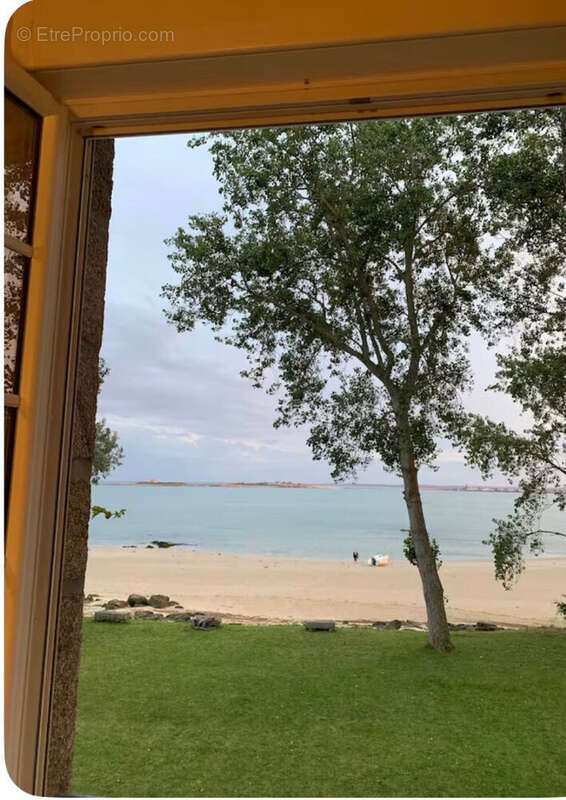 Appartement à REVILLE