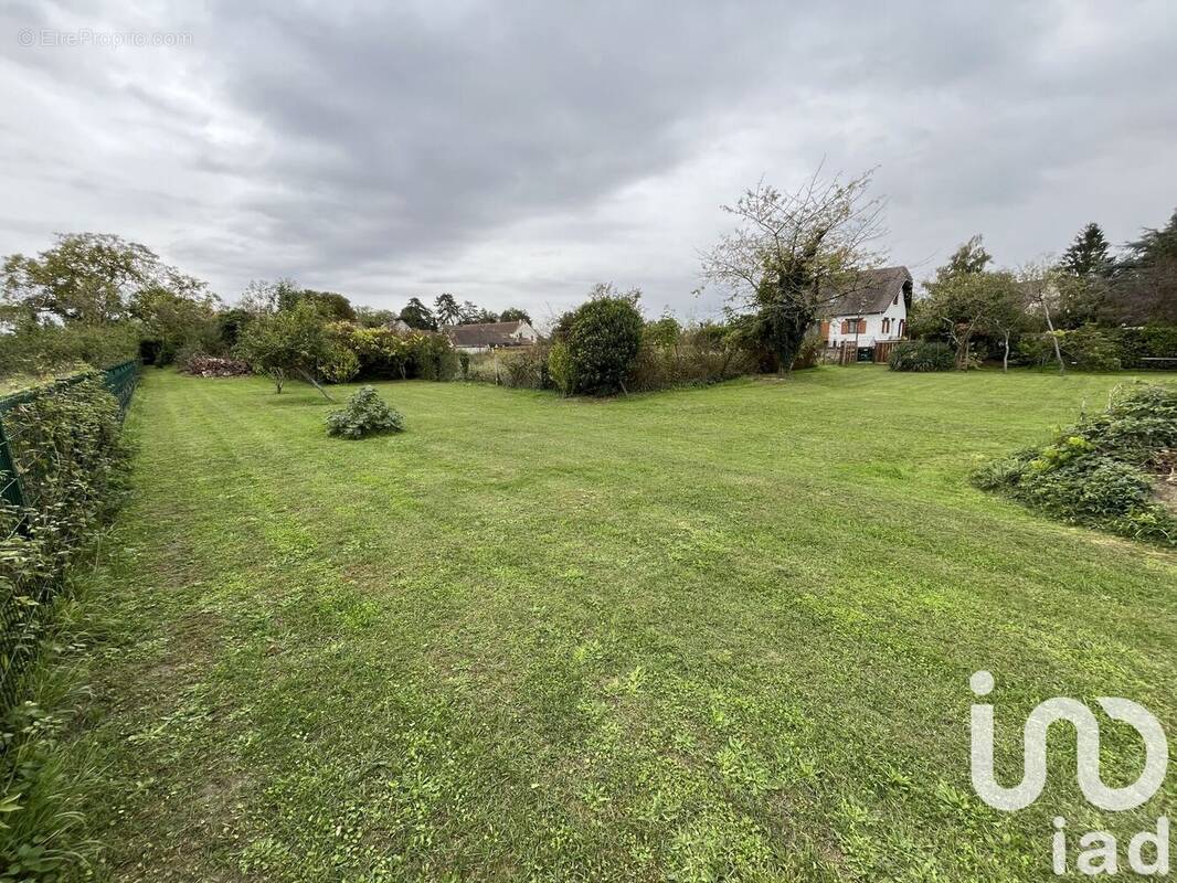 Photo 1 - Terrain à SAINT-MARTIN-LA-GARENNE