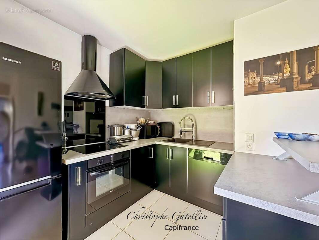  Appartement 4 pièces – 3 chambres - jardin - terrasse – double parking en sous-sol  - photo 8