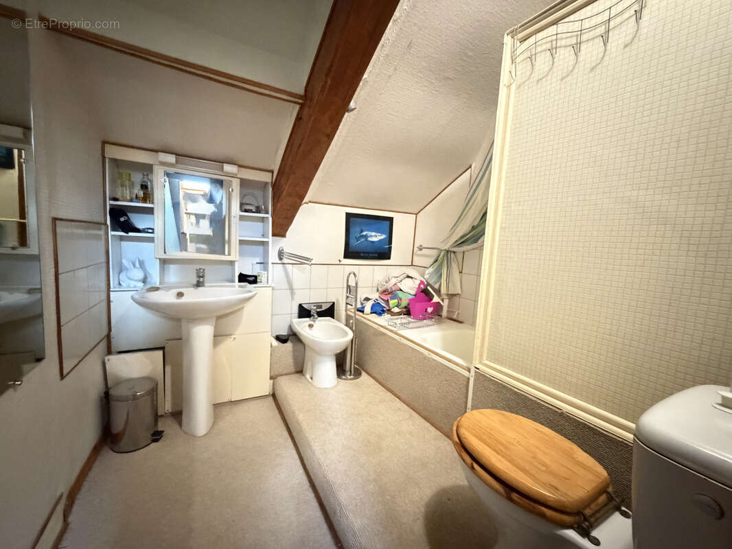 Maison à SAINT-JUST-SAINT-RAMBERT