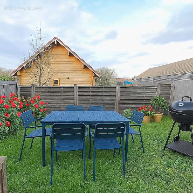 Appartement à COURTERANGES