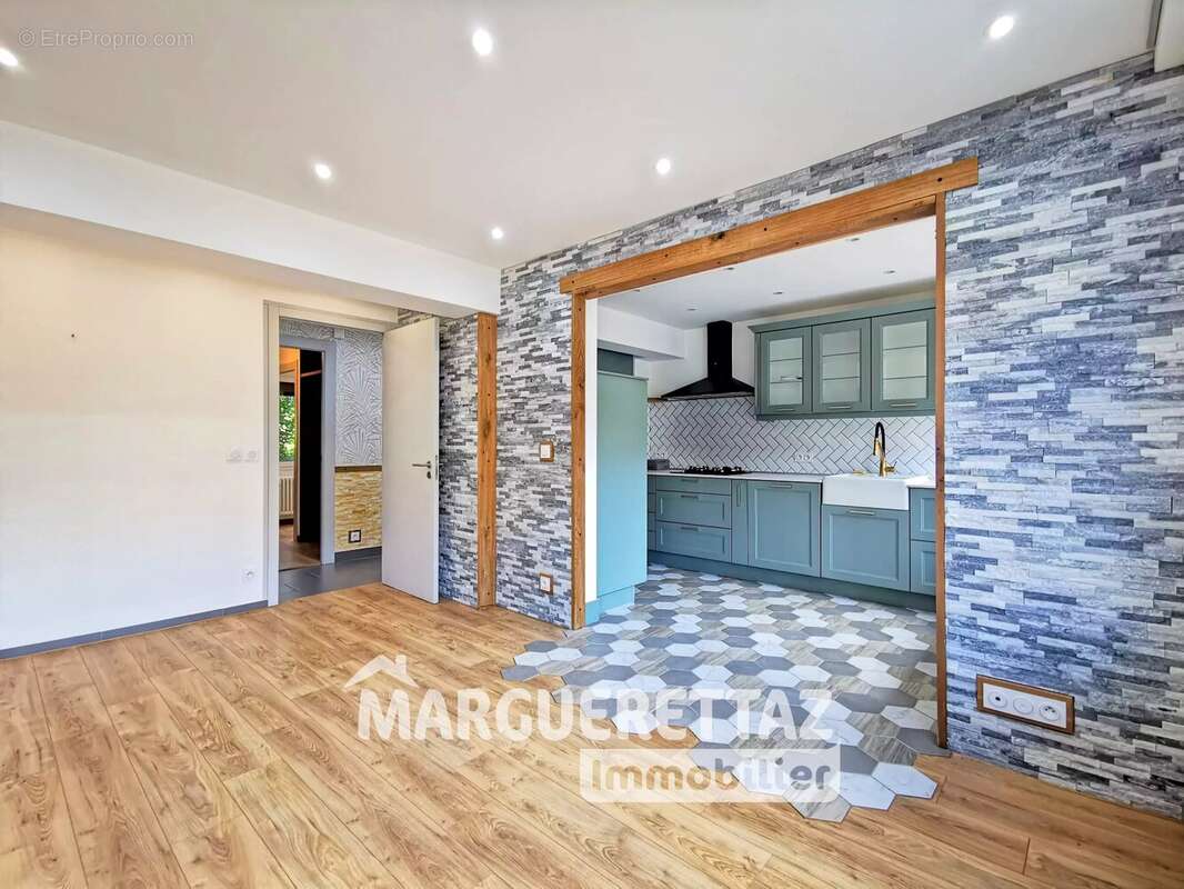 Appartement à HABERE-LULLIN