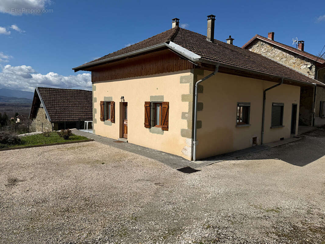 Maison à CHINDRIEUX