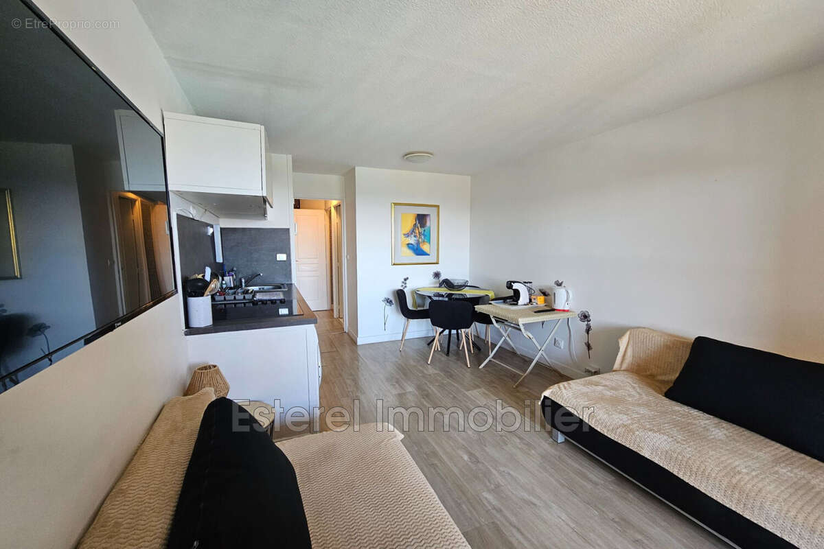 Appartement 27 m² à La Seyne-Sur-Mer  - photo 2