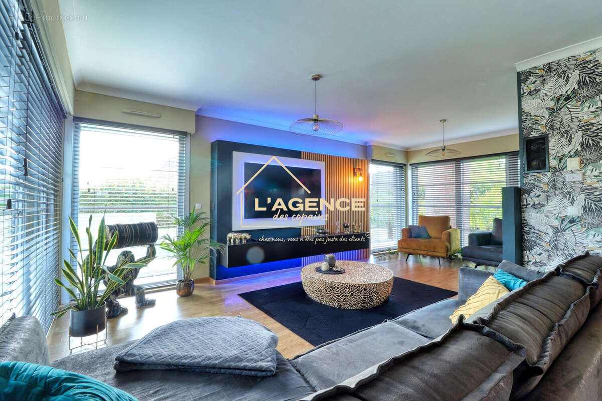 Maison à HAZEBROUCK