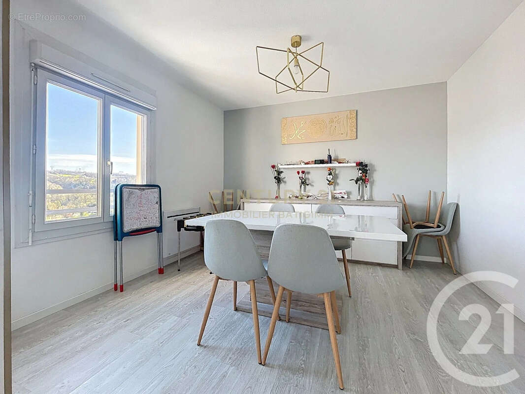 Appartement à VILLEFONTAINE