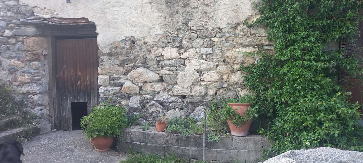 Maison à MONTFERRER