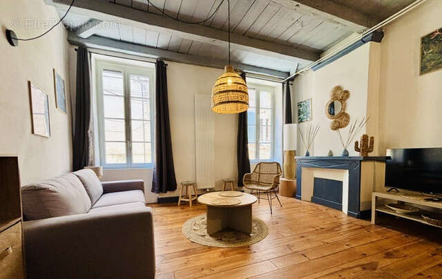 CAHORS (46000)   Appartement de caractère en triplex, esprit maison de ville - photo 3