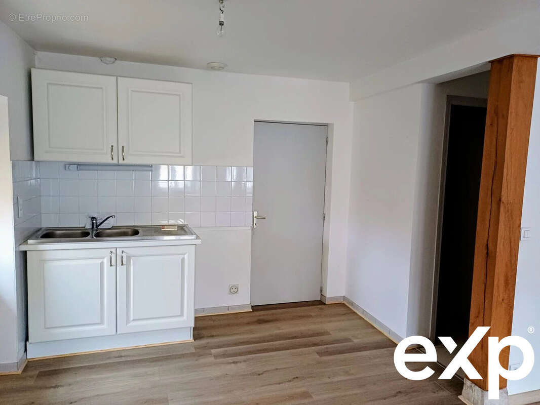 Maison à AISY-SUR-ARMANCON