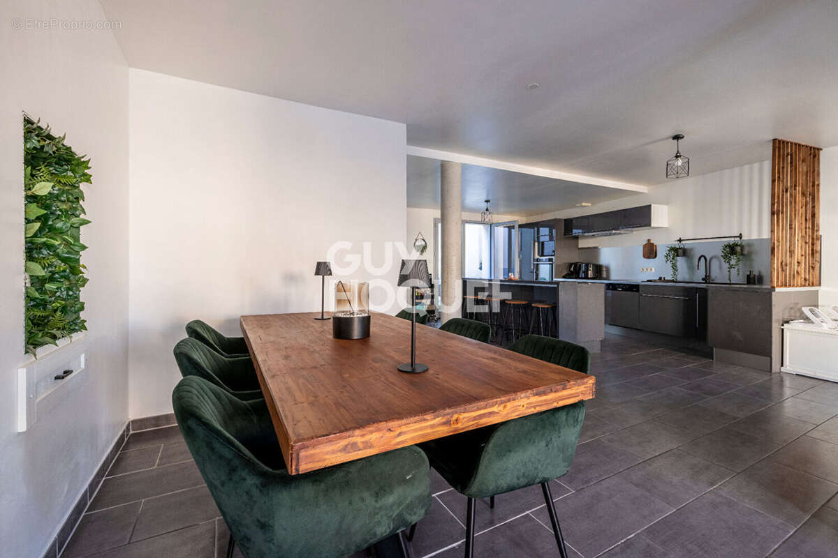 Maison à PONT-DU-CHATEAU