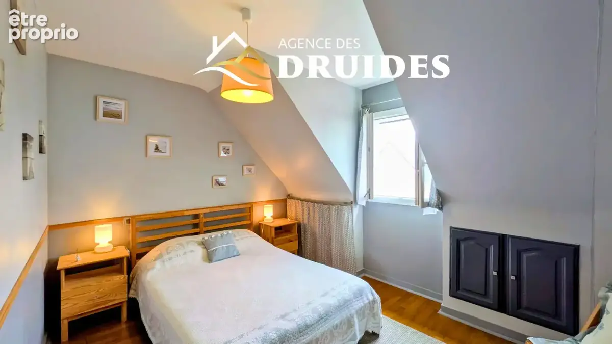 Plouharnel à proximité immédiate des commerces - Superbe maison de 203 m²  - 5 chambres - vie de plain-pied - jardin - garage - photo 13
