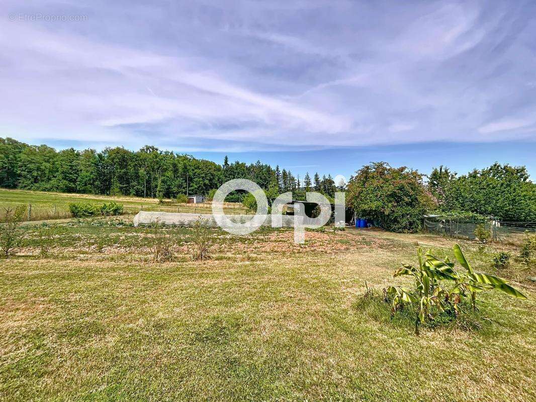 Maison à BRIGNAC-LA-PLAINE