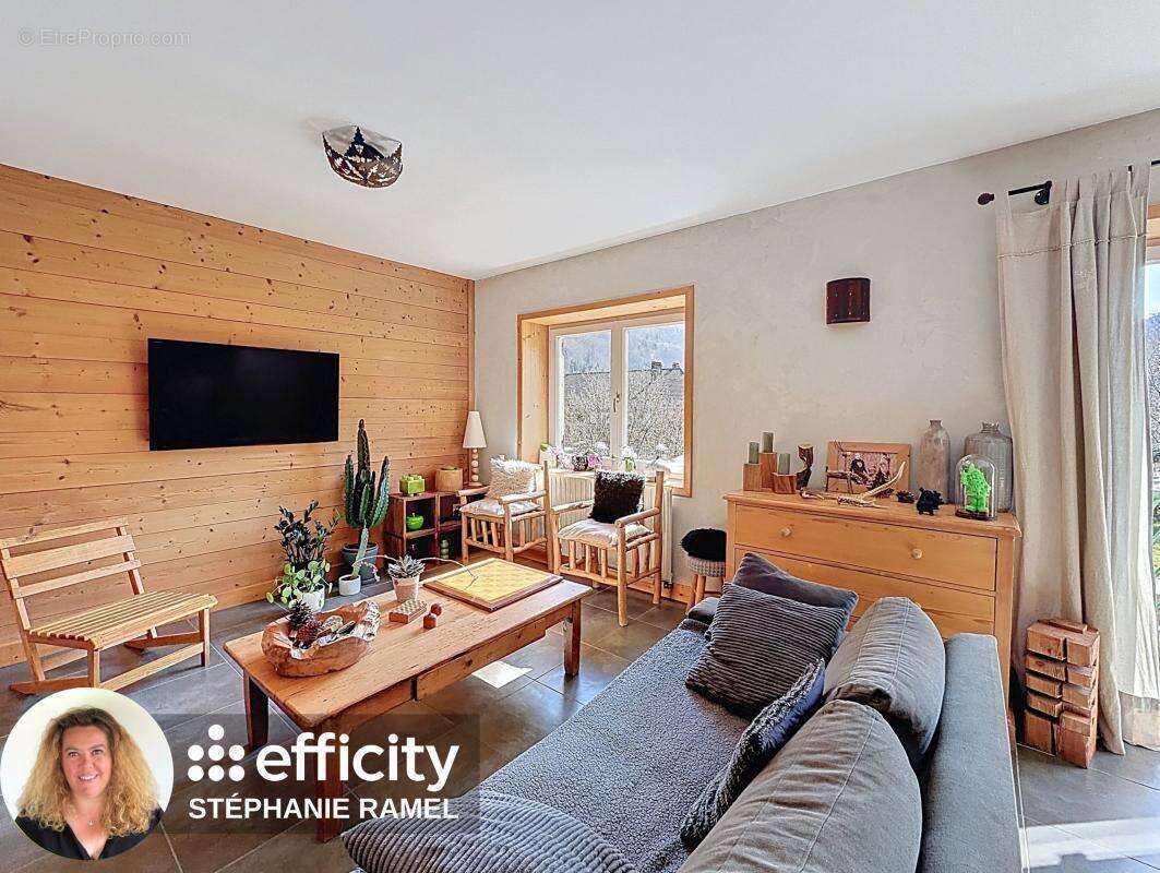 Appartement à MARIGNIER