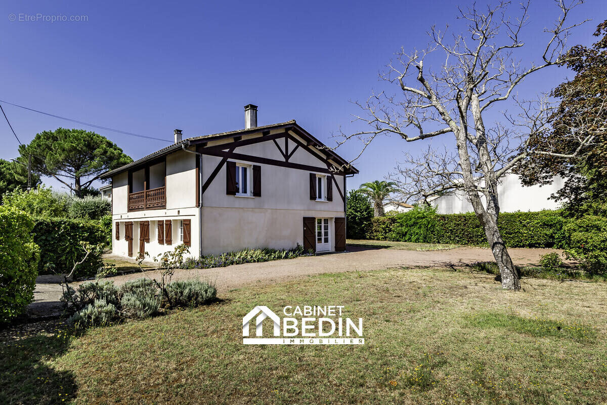 Maison à MERIGNAC