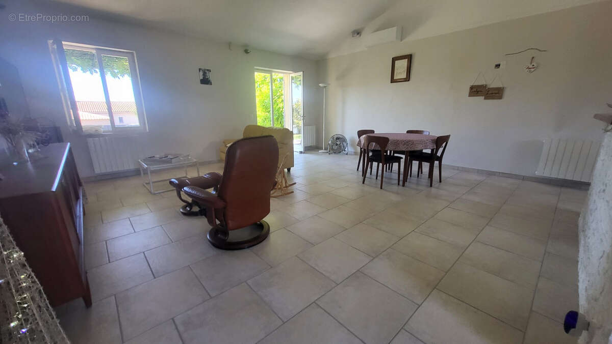 Maison à PERTUIS