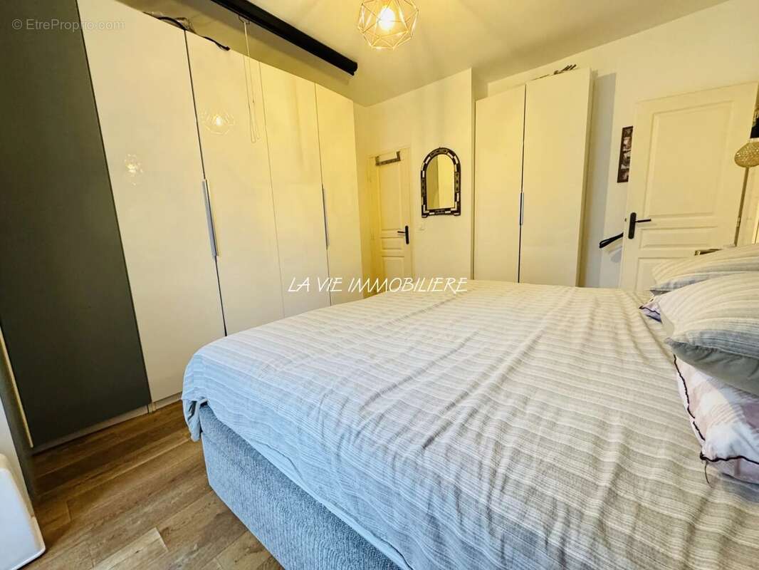 Maison à CHARENTON-LE-PONT