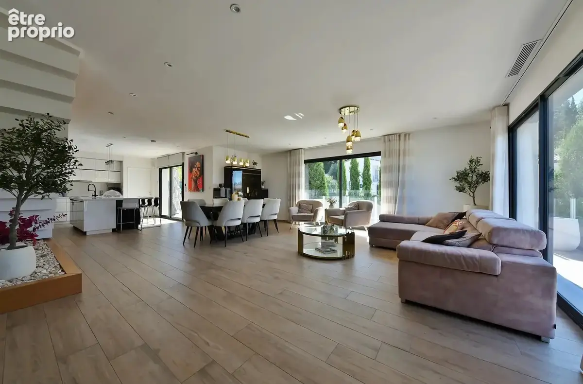 Uzès - Villa contemporaine avec piscine chauffée et jardin - photo 8