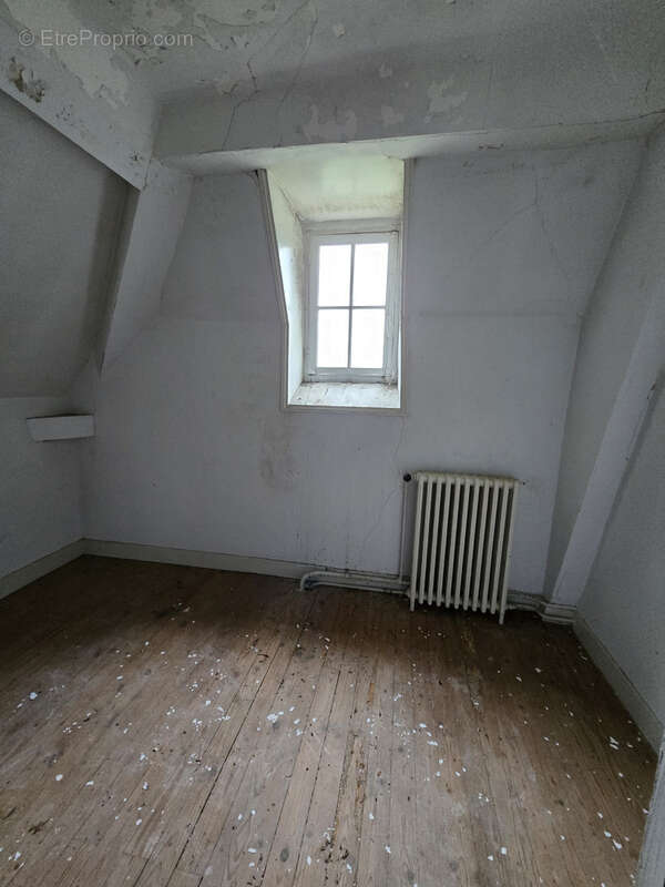 Maison à LESIGNY