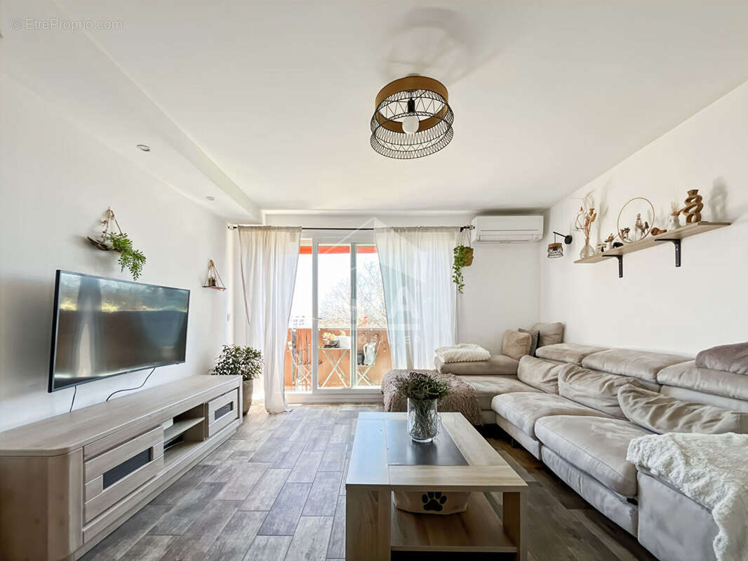 Appartement à MARSEILLE-12E