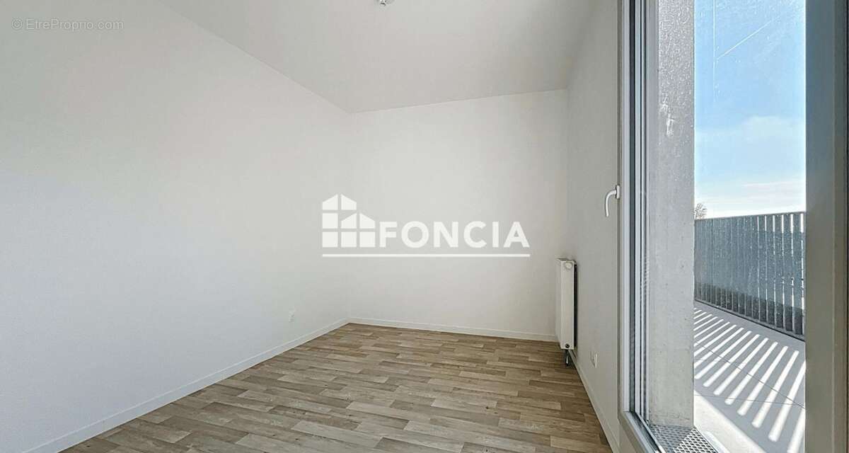 Appartement à COLOMBELLES