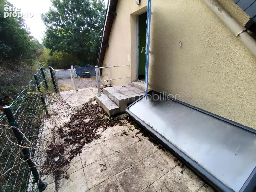 Propriété à restaurer - 2 maisons à caractère d'habitation + dépendances - Etang - Javené ''Rare à la vente'' - photo 9