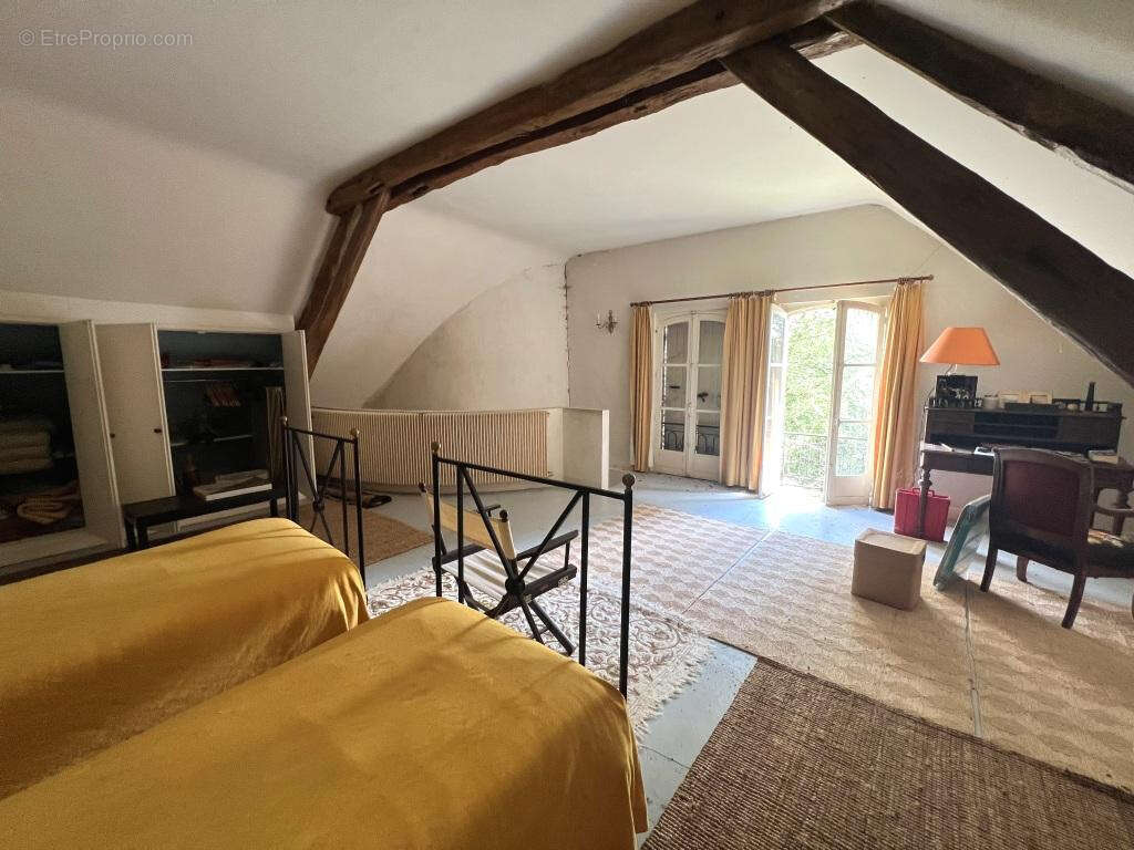 Maison 240 m² à Villiers-Louis  - photo 13