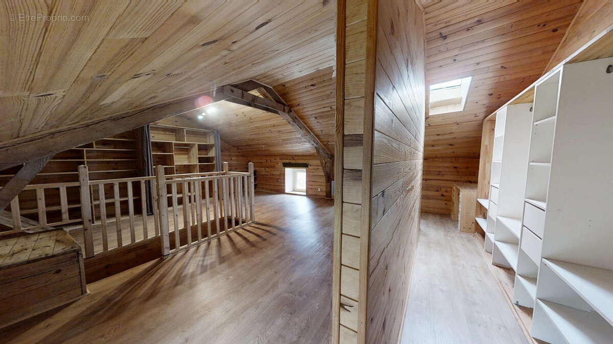 Maison à CHANTEUGES