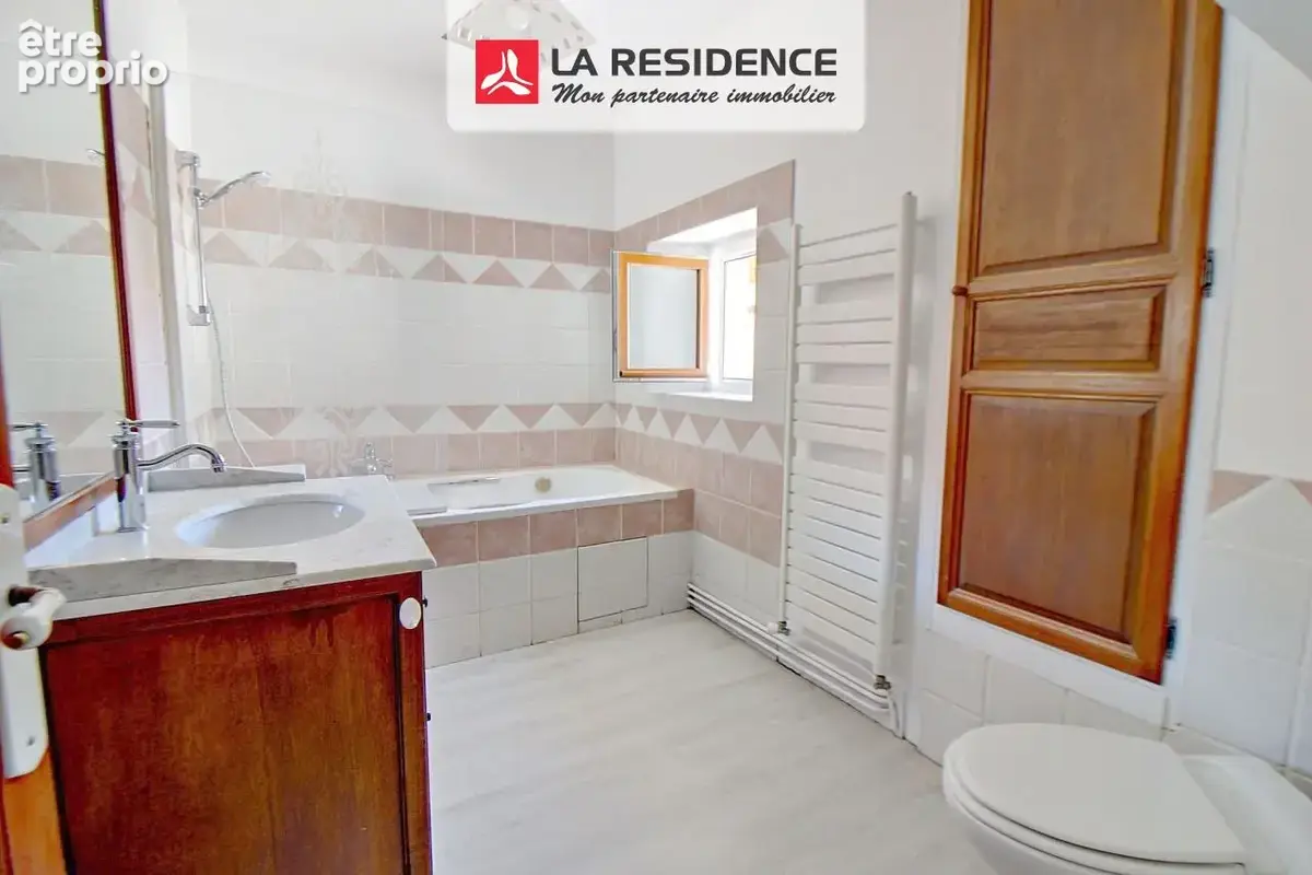 Maison 174 m² à Fontenay-Mauvoisin  - photo 9