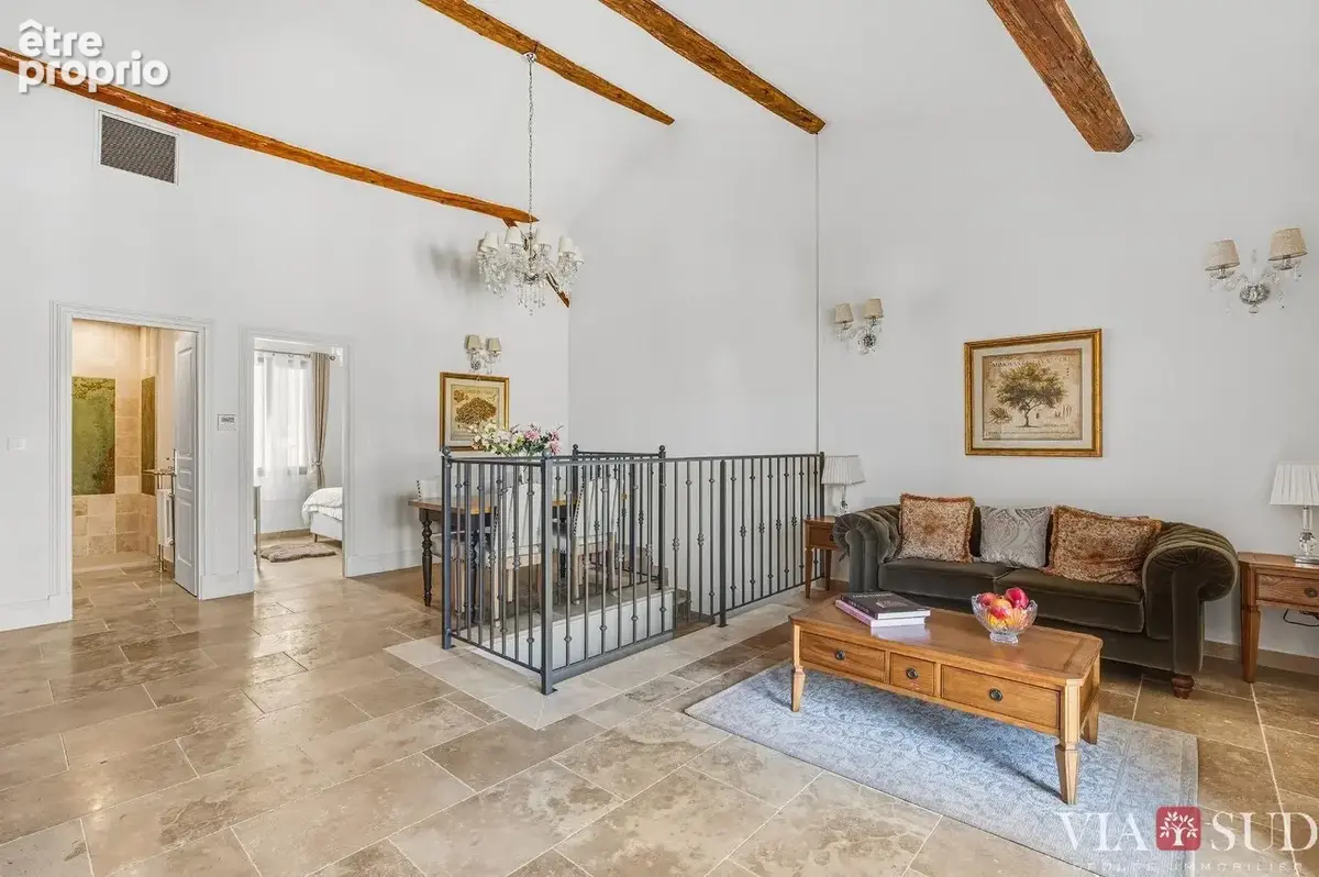 Maison avec piscine, jardin et garage  Saint-Geniès-de-Fontedit - photo 5