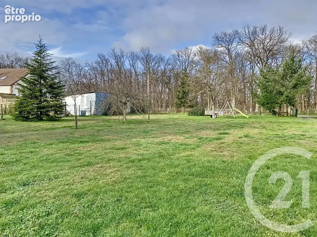 Terrain 927 m² à vendre à La Ferte-Saint-Aubin (45240) - photo 2