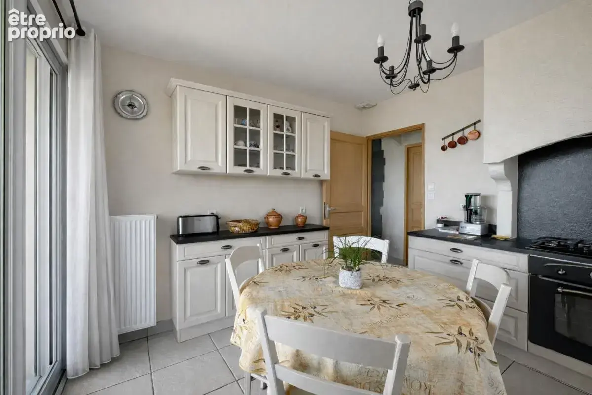 Coup de coeur à Montanay / Maison 4 pièces / 140 m² / 675 000 EUR - photo 10