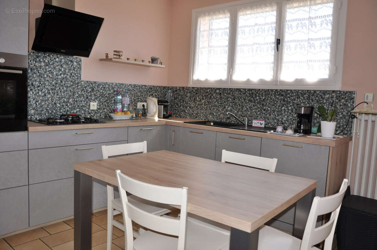 Maison à LA PACAUDIERE