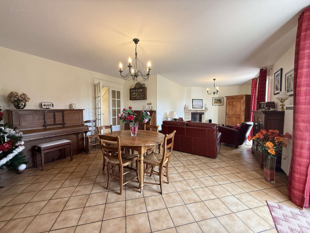 Maison à CONFLANS-SAINTE-HONORINE