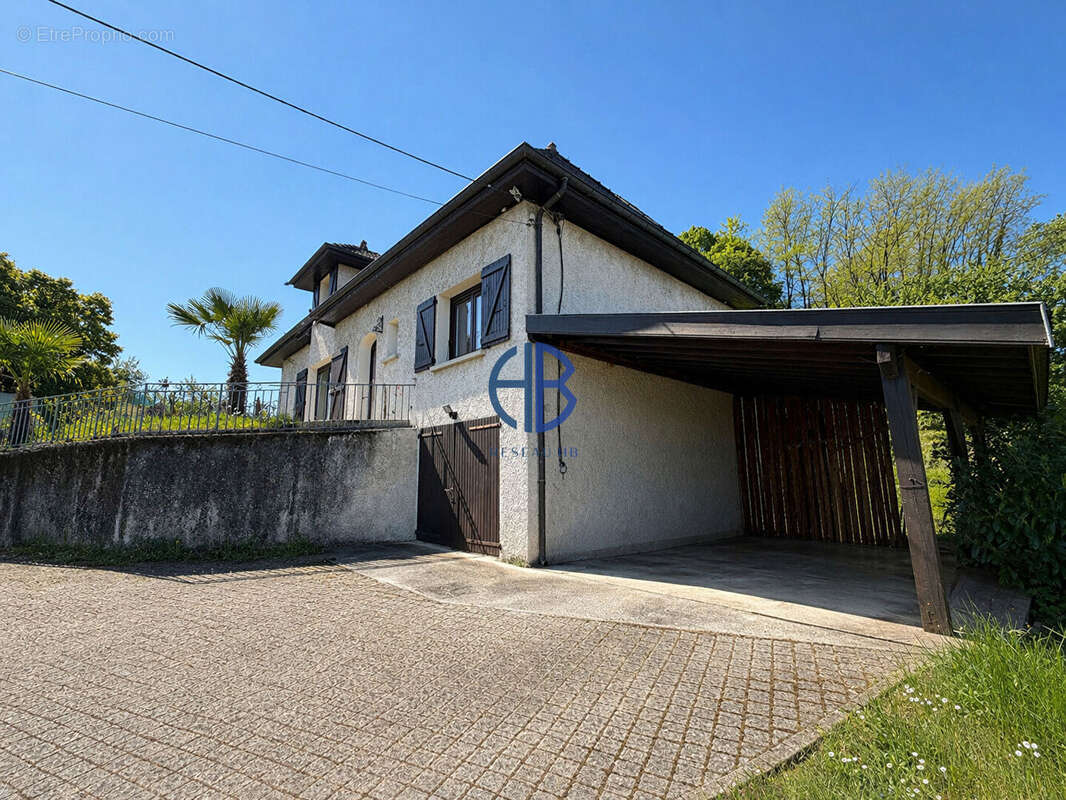 Maison à LES AVENIERES